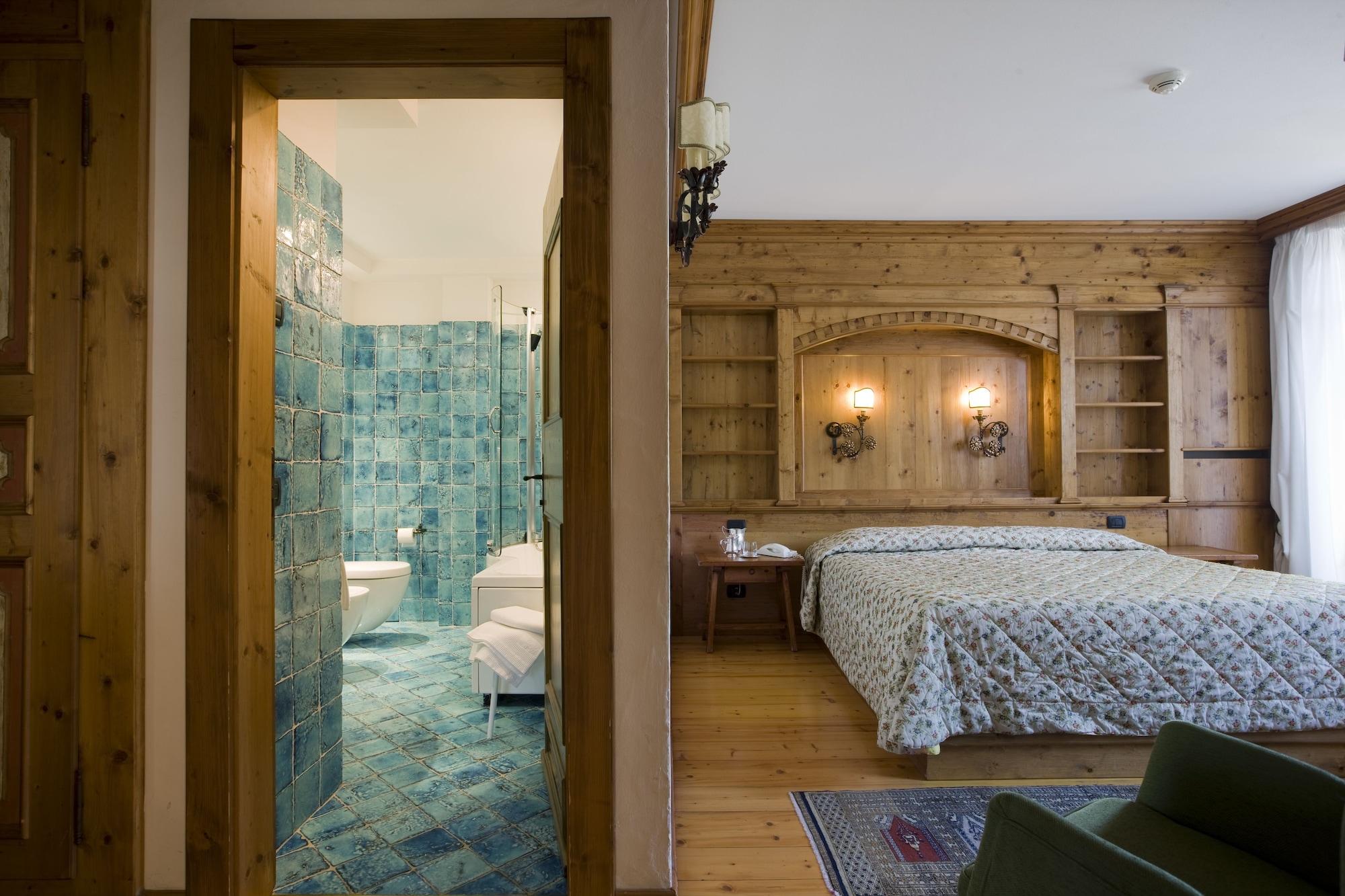 Hotel Cortina Cortina dʼAmpezzo Dış mekan fotoğraf