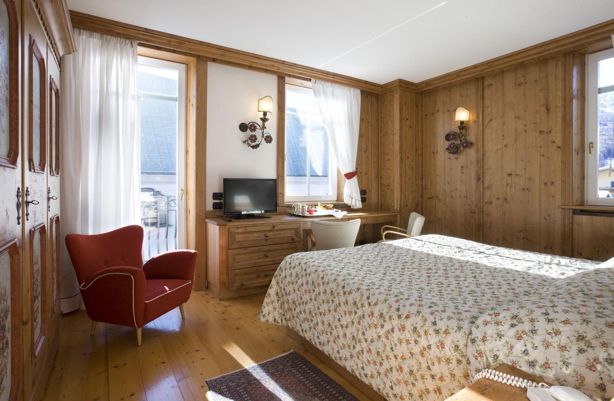 Hotel Cortina Cortina dʼAmpezzo Dış mekan fotoğraf