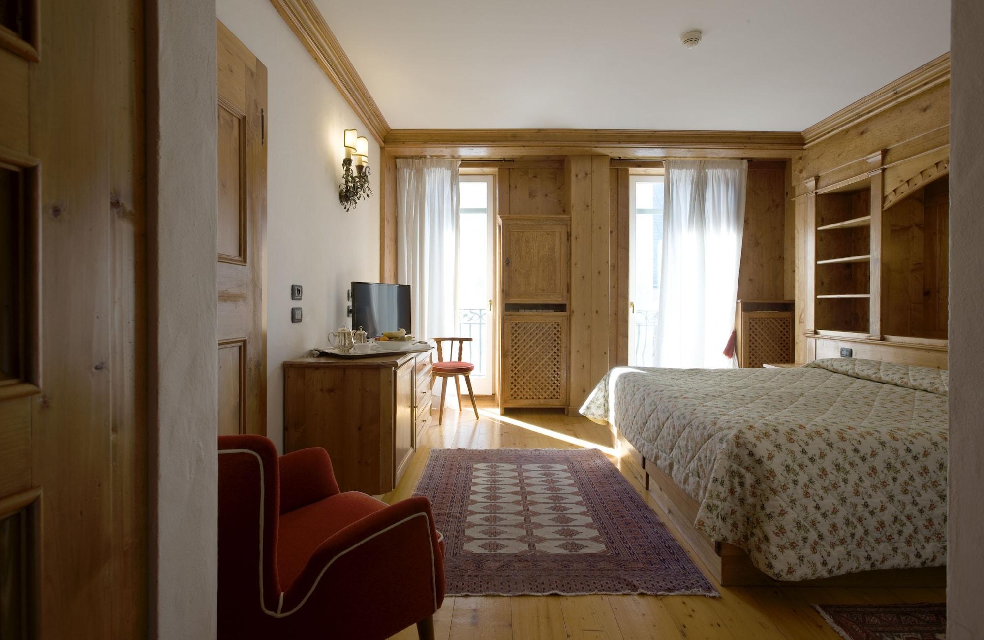 Hotel Cortina Cortina dʼAmpezzo Dış mekan fotoğraf