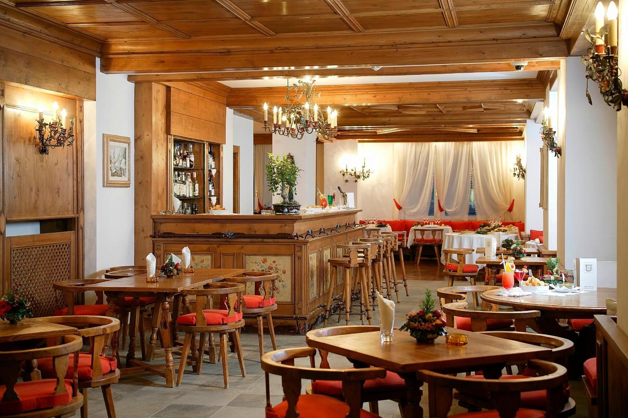 Hotel Cortina Cortina dʼAmpezzo Dış mekan fotoğraf