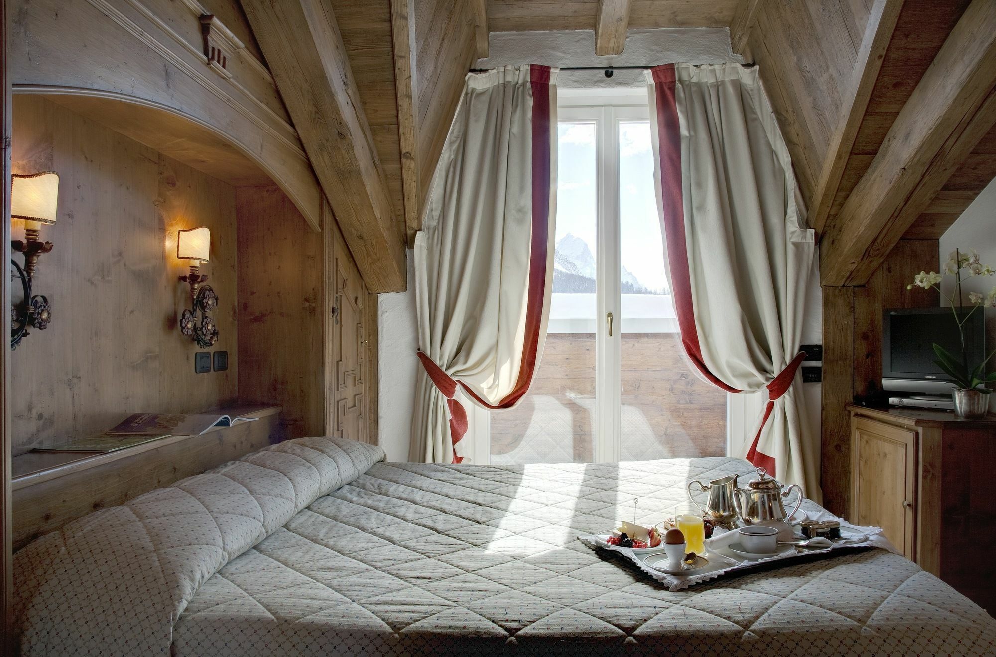 Hotel Cortina Cortina dʼAmpezzo Dış mekan fotoğraf